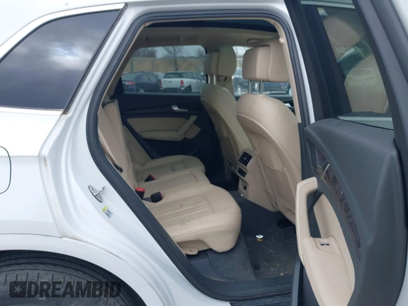 2019 Audi Q5 Prestige with VIN WA1CNAFY5K2057135, listed as a IAAI auction lot 41877915 with 142,007 mi miles. Bid and sale history available at carsss.com. Image 8.