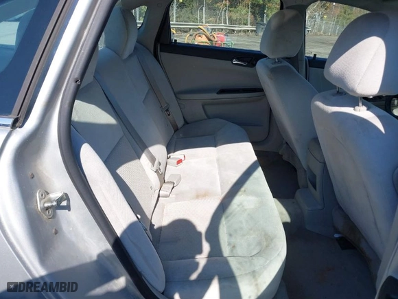 2016 Chevrolet Impala Limited LT with VIN 2G1WB5E32G1136108, listed as a IAAI auction lot 41878419 with 175,859 mi miles. Bid and sale history available at carsss.com. Image 8.