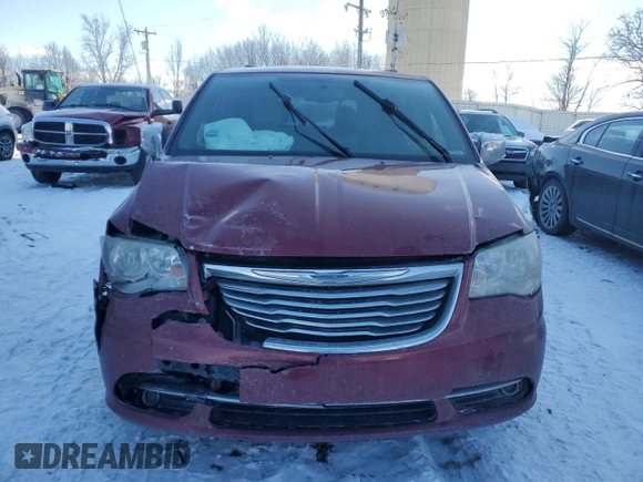 2014 Chrysler Town & Country Touring-L with VIN 2C4RC1CG3ER374502, listed as a Copart auction lot 46152745 with 208,896 mi miles and Clean Title. Bid and sale history available at carsss.com. Image 5.