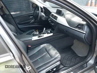 2013 BMW 3 Series 328i xDrive with VIN WBA3B5G53DNS05713, listed as a IAAI auction lot 42768480 with 133,851 mi miles and . Bid and sale history available at DreamBid. Image 5.