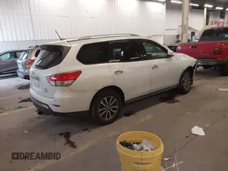 2013 Nissan Pathfinder SV with VIN 5N1AR2MM3DC630940, listed as a IAAI auction lot 41862145 with 126,472 mi miles. Bid and sale history available at carsss.com. Image 4.