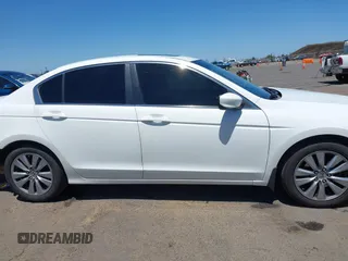 2011 Honda Accord EX z VIN 1HGCP2F72BA136850, wystawiony jako IAAI lot #42316773 z przebiegiem 154 168 mil mil oraz . Historia ofert i sprzedaży dostępna na DreamBid. Obrazek 14.
