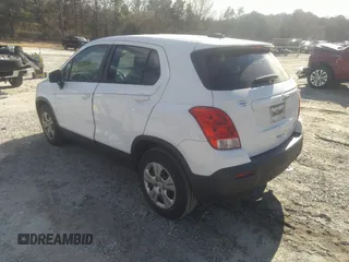 2015 Chevrolet Trax LS with VIN KL7CJKSB6FB085330, listed as a IAAI auction lot 41650191 with 81,830 mi miles. Bid and sale history available at carsss.com. Image 3.