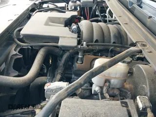 2018 Chevrolet Tahoe LT z VIN 1GNSKBKC3JR101172, wystawiony jako IAAI lot #42760851 z przebiegiem 124 409 mil mil oraz . Historia ofert i sprzedaży dostępna na DreamBid. Obrazek 18.