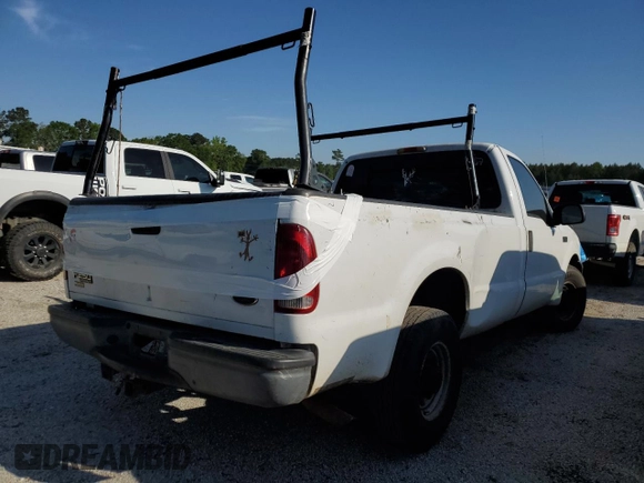 2004 Ford F-250 XL с VIN 1FTNF20L64EA41896, выставлен на аукционе Copart как лот 52894005 с пробегом 384 137 миль миль и Списание • Salvage title. История ставок и продаж доступна на DreamBid. Изображение 3.