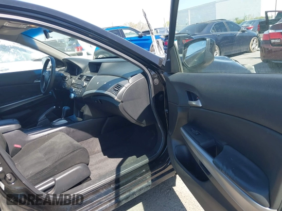2008 Honda Accord EX with VIN 1HGCP36798A043600, listed as a IAAI auction lot 41881132 with 210,487 mi miles and . Bid and sale history available at DreamBid. Image 5.