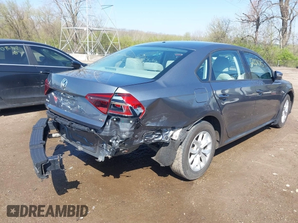 2018 Volkswagen Passat S z VIN 1VWAA7A35JC031938, wystawiony jako IAAI lot #42001015 z przebiegiem 109 450 mil mil oraz . Historia ofert i sprzedaży dostępna na DreamBid. Obrazek 6.