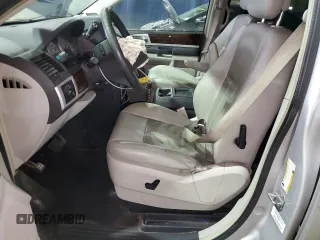2010 Chrysler Town & Country Touring Plus z VIN 2A4RR8DX8AR414616, wystawiony jako Copart lot #52289845 z przebiegiem 211 759 mil mil oraz Czysty tytuł • Clean title. Historia ofert i sprzedaży dostępna na DreamBid. Obrazek 7.