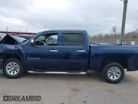 2011 Chevrolet Silverado 1500 LT with VIN 3GCPCSEA3BG134616, listed as a IAAI auction lot 41669077 with 118,066 mi miles and . Bid and sale history available at DreamBid. Image 14.