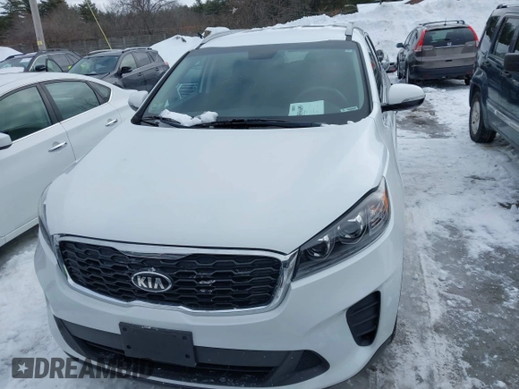 2019 Kia Sorento LX with VIN 5XYPGDA39KG452763, listed as a IAAI auction lot 41585609 with 71,503 mi miles. Bid and sale history available at carsss.com. Image 12.