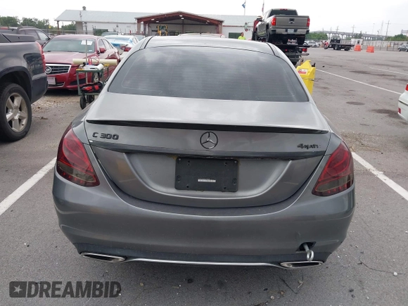 2016 Mercedes-Benz C 300 Luxury z VIN 55SWF4KB8GU138698, wystawiony jako IAAI lot #39263416 z przebiegiem 122 083 mil mil oraz . Historia ofert i sprzedaży dostępna na DreamBid. Obrazek 15.