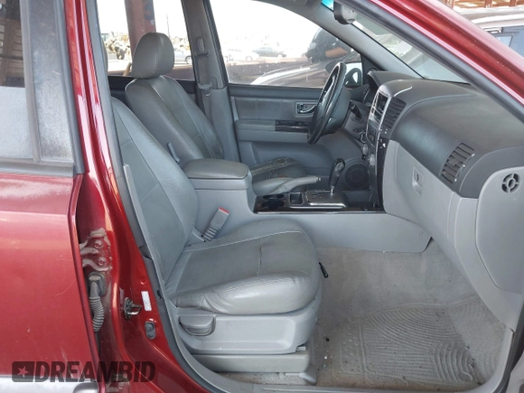 2007 Kia Sorento LX z VIN KNDJD736775666738, wystawiony jako IAAI lot #42371168 z przebiegiem 161 799 mil mil oraz . Historia ofert i sprzedaży dostępna na DreamBid. Obrazek 5.