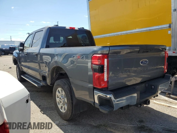 2023 Ford F-250 XL z VIN 1FT7W2BN6PEC14943, wystawiony jako Copart lot #52540055 z przebiegiem 15 451 mil mil oraz Szkoda całkowita • Salvage title. Historia ofert i sprzedaży dostępna na DreamBid. Obrazek 2.