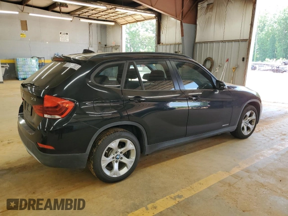 2014 BMW X1 sDrive28i z VIN WBAVM1C52EVW55517, wystawiony jako Copart lot #54991015 z przebiegiem 114 552 mil mil oraz Czysty tytuł • Clean title. Historia ofert i sprzedaży dostępna na DreamBid. Obrazek 3.