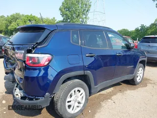 2018 Jeep Compass Sport with VIN 3C4NJDAB8JT143518, listed as a IAAI auction lot 42465162 with 183,632 mi miles and . Bid and sale history available at DreamBid. Image 4.