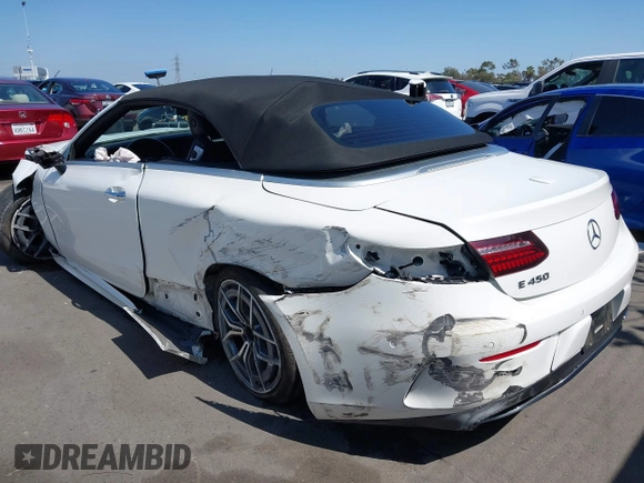 2021 Mercedes-Benz E 450 with VIN W1K1K5JB3MF151872, listed as a IAAI auction lot 42486743 with 65,139 mi miles and . Bid and sale history available at DreamBid. Image 3.