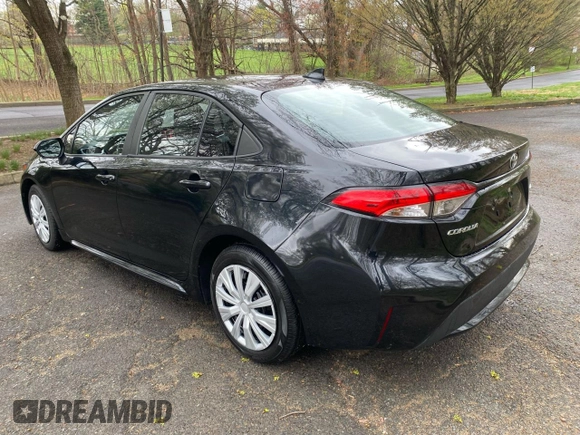 2020 Toyota Corolla LE with VIN 5YFEPRAE7LP104608, listed as a Copart auction lot 55797045 with 48,825 mi miles and Clean Title. Bid and sale history available at carsss.com. Image 3.