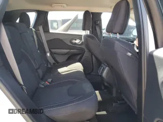 2015 Jeep Cherokee Latitude z VIN 1C4PJMCSXFW746980, wystawiony jako Copart lot #50666645 z przebiegiem 91 864 mil mil oraz Szkoda całkowita • Salvage title. Historia ofert i sprzedaży dostępna na DreamBid. Obrazek 11.