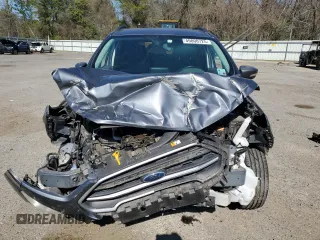 2020 Ford EcoSport SE z VIN MAJ3S2GE8LC319479, wystawiony jako Copart lot #49800725 z przebiegiem 111 543 mil mil oraz Szkody całkowita. Historia ofert i sprzedaży dostępna na DreamBid. Obrazek 5.