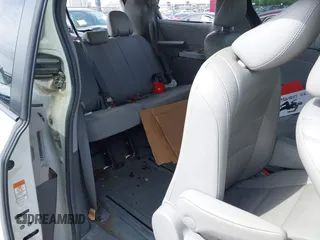 2015 Toyota Sienna Limited with VIN 5TDDK3DC9FS119513, listed as a IAAI auction lot 42290386 with 210,948 mi miles and . Bid and sale history available at DreamBid. Image 8.