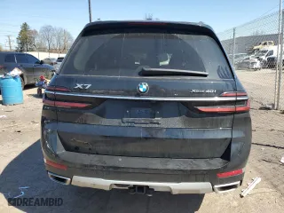 2025 BMW X7 xDrive40i with VIN 5UX23EM07S9X32310, listed as a Copart auction lot 49441125 with 8,852 mi miles and Salvage Title. Bid and sale history available at carsss.com. Image 6.