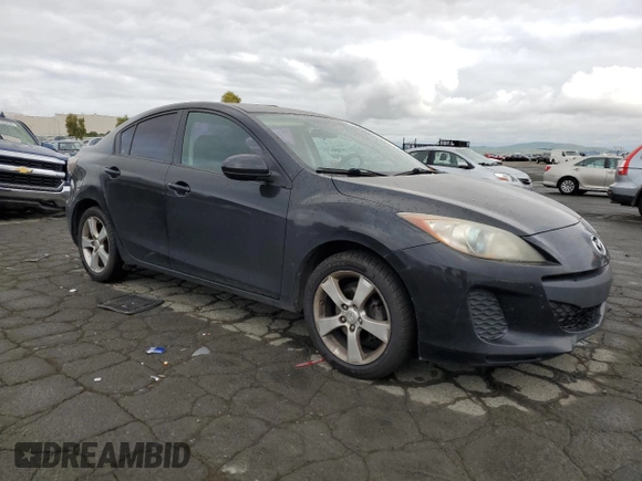 2013 Mazda 3 i Sport with VIN JM1BL1UP5D1759384, listed as a Copart auction lot 53516125 with 175,330 mi miles and Clean Title. Bid and sale history available at DreamBid. Image 4.