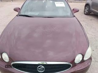 2007 Buick LaCrosse CX with VIN 2G4WC552971102934, listed as a IAAI auction lot 42372001 with 134,770 mi miles and . Bid and sale history available at DreamBid. Image 6.