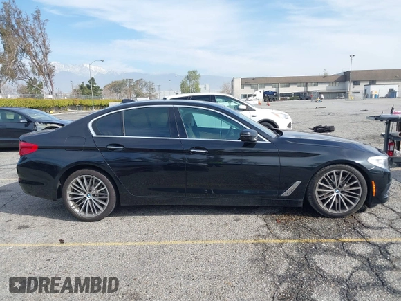 2018 BMW 5 Series 530i with VIN WBAJA5C56JG897692, listed as a IAAI auction lot 41813052 with 37,610 mi miles and . Bid and sale history available at DreamBid. Image 13.