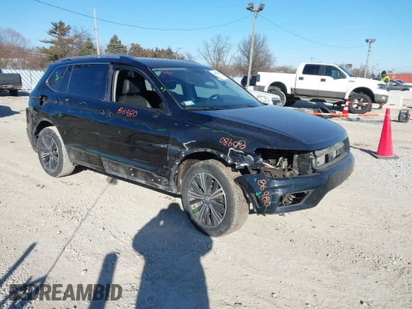 2019 Volkswagen Tiguan SE with VIN 3VV3B7AX9KM135037, listed as a IAAI auction lot 41527344 with 146,630 mi miles and . Bid and sale history available at DreamBid. Image 1.