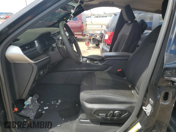 2023 Jeep Grand Cherokee Laredo z VIN 1C4RJHAG4PC543391, wystawiony jako Copart lot #52605375 z przebiegiem Nie podano mil oraz Nie do naprawy • Non repairable. Historia ofert i sprzedaży dostępna na DreamBid. Obrazek 7.