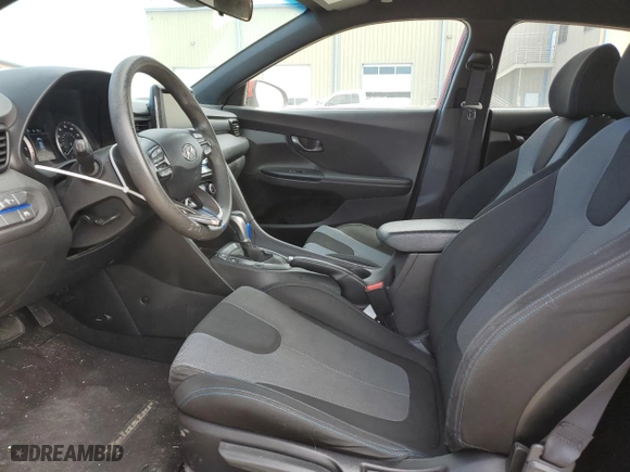 2019 Hyundai Veloster 2.0 Premium with VIN KMHTG6AF9KU014727, listed as a Copart auction lot 42148395 with 45,340 mi miles and Salvage Title. Bid and sale history available at carsss.com. Image 7.