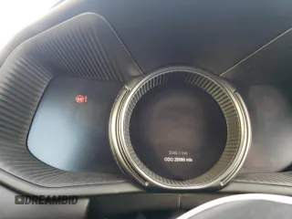 2017 Aston Martin DB11 z VIN SCFRMFAV9HGL02951, wystawiony jako Copart lot #53633992 z przebiegiem 28 066 mil mil oraz . Historia ofert i sprzedaży dostępna na DreamBid. Obrazek 8.