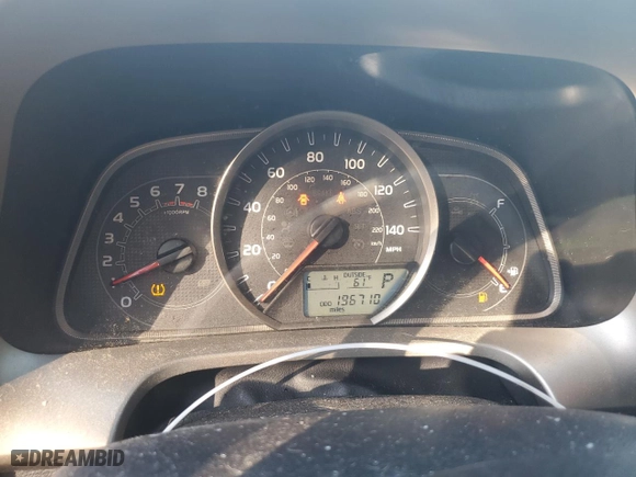 2014 Toyota RAV4 XLE with VIN 2T3WFREV6EW129221, listed as a Copart auction lot 85928224 with 196,710 mi miles and Salvage Title. Bid and sale history available at carsss.com. Image 9.