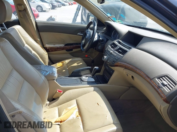 2008 Honda Accord EX-L z VIN 1HGCP36818A035886, wystawiony jako IAAI lot #42063672 z przebiegiem 172 953 mil mil oraz . Historia ofert i sprzedaży dostępna na DreamBid. Obrazek 5.