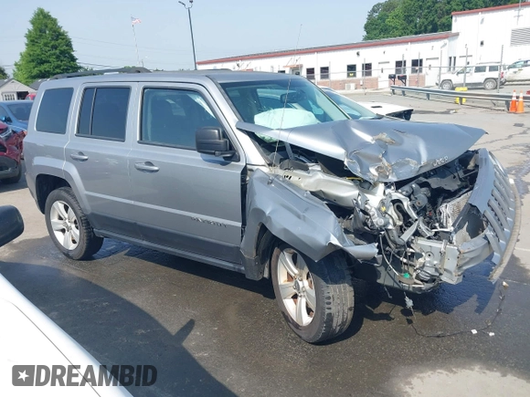 2016 Jeep Patriot Latitude with VIN 1C4NJRFB2GD714425, listed as a IAAI auction lot 42258753 with 119,655 mi miles and . Bid and sale history available at DreamBid. Image 13.