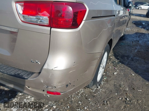 2016 Kia Sedona LX with VIN KNDMB5C13G6093438, listed as a IAAI auction lot 41662704 with 132,343 mi miles. Bid and sale history available at carsss.com. Image 6.
