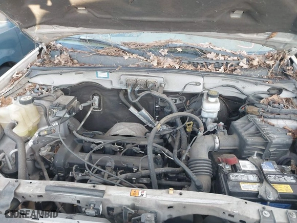 2008 Mazda Tribute Sport with VIN 4F2CZ02Z48KM28457, listed as a IAAI auction lot 41309277 with 149,493 mi miles. Bid and sale history available at carsss.com. Image 10.
