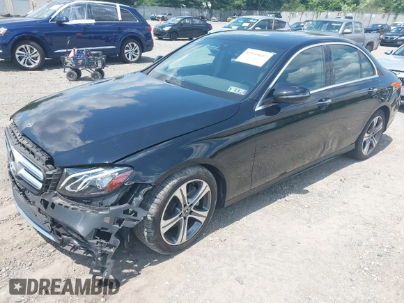 2018 Mercedes-Benz E 300 with VIN WDDZF4KB0JA394337, listed as a IAAI auction lot 42535687 with 40,509 mi miles and . Bid and sale history available at DreamBid. Image 22.