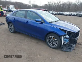 2023 Kia Forte LXS z VIN 3KPF24AD1PE602579, wystawiony jako IAAI lot #41760080 z przebiegiem 28 424 mil mil oraz . Historia ofert i sprzedaży dostępna na DreamBid. Obrazek 1.