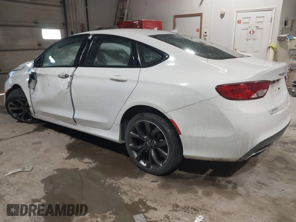 2015 Chrysler 200 S with VIN 1C3CCCBG1FN572789, listed as a IAAI auction lot 41542280 with 101,693 mi miles. Bid and sale history available at carsss.com. Image 3.