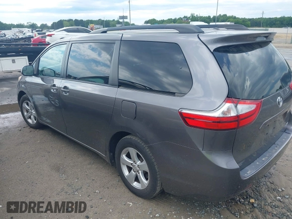 2017 Toyota Sienna LE Auto Access Seat with VIN 5TDKZ3DCXHS818669, listed as a IAAI auction lot 42198544 with 112,871 mi miles. Bid and sale history available at carsss.com. Image 3.