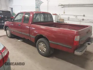 1995 Toyota T100 DX with VIN JT4VD12E0S0013715, listed as a IAAI auction lot 42140145 with 276,371 mi miles. Bid and sale history available at carsss.com. Image 3.