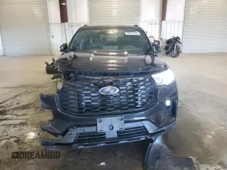 2025 Ford Explorer ST-Line with VIN 1FMUK8KH4SGA52900, listed as a Copart auction lot 50527765 with 3,892 mi miles and Salvage Title. Bid and sale history available at carsss.com. Image 5.