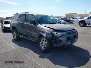 2021 Toyota 4Runner SR5 with VIN JTEEU5JR7M5238517, listed as a IAAI auction lot 41946323 with 41,281 mi miles and . Bid and sale history available at DreamBid. Image 1.