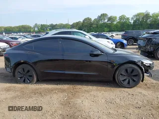 2025 Tesla Model 3 Long Range с VIN 5YJ3E1EA4SF914780, выставлен на аукционе IAAI как лот 42375738 с пробегом 6 232 миль миль и . История ставок и продаж доступна на DreamBid. Изображение 13.