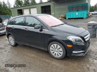2017 Mercedes-Benz B with VIN WDDVP9AB1HJ014927, listed as a Copart auction lot 41040034 with Not Provided miles. Bid and sale history available at carsss.com. Image 4.