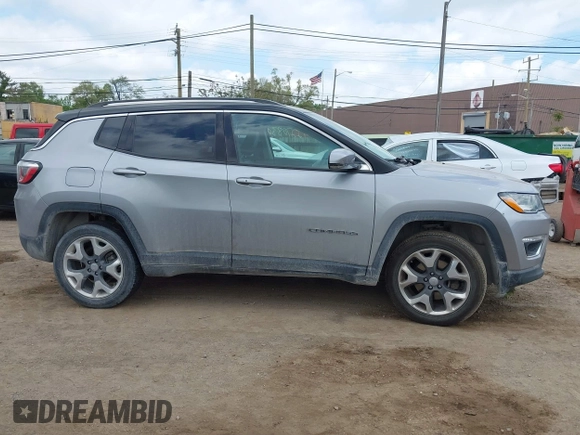 2018 Jeep Compass Limited with VIN 3C4NJDCB9JT267021, listed as a IAAI auction lot 42270830 with 82,437 mi miles and . Bid and sale history available at DreamBid. Image 13.