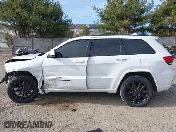 2018 Jeep Grand Cherokee Laredo E с VIN 1C4RJFAG8JC500877, выставлен на аукционе IAAI как лот 41797456 с пробегом 95 067 миль миль и . История ставок и продаж доступна на DreamBid. Изображение 14.