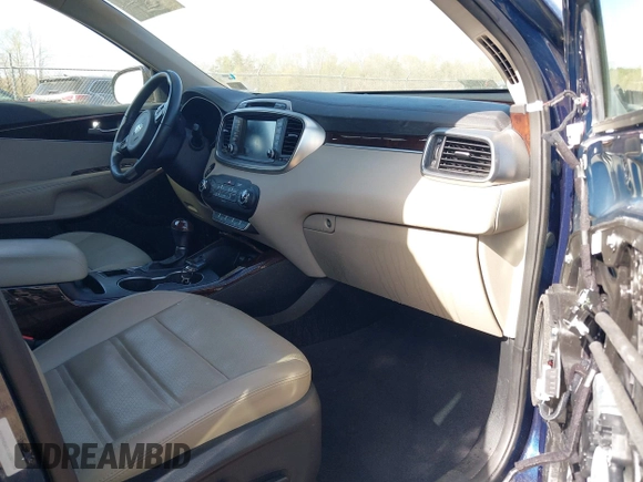 2018 Kia Sorento EX with VIN 5XYPHDA57JG387716, listed as a IAAI auction lot 41918126 with 41,873 mi miles and . Bid and sale history available at DreamBid. Image 5.