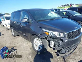 2018 Kia Sedona LX with VIN KNDMB5C18J6363478, listed as a IAAI auction lot 41687688 with 119,700 mi miles. Bid and sale history available at carsss.com. Image 1.
